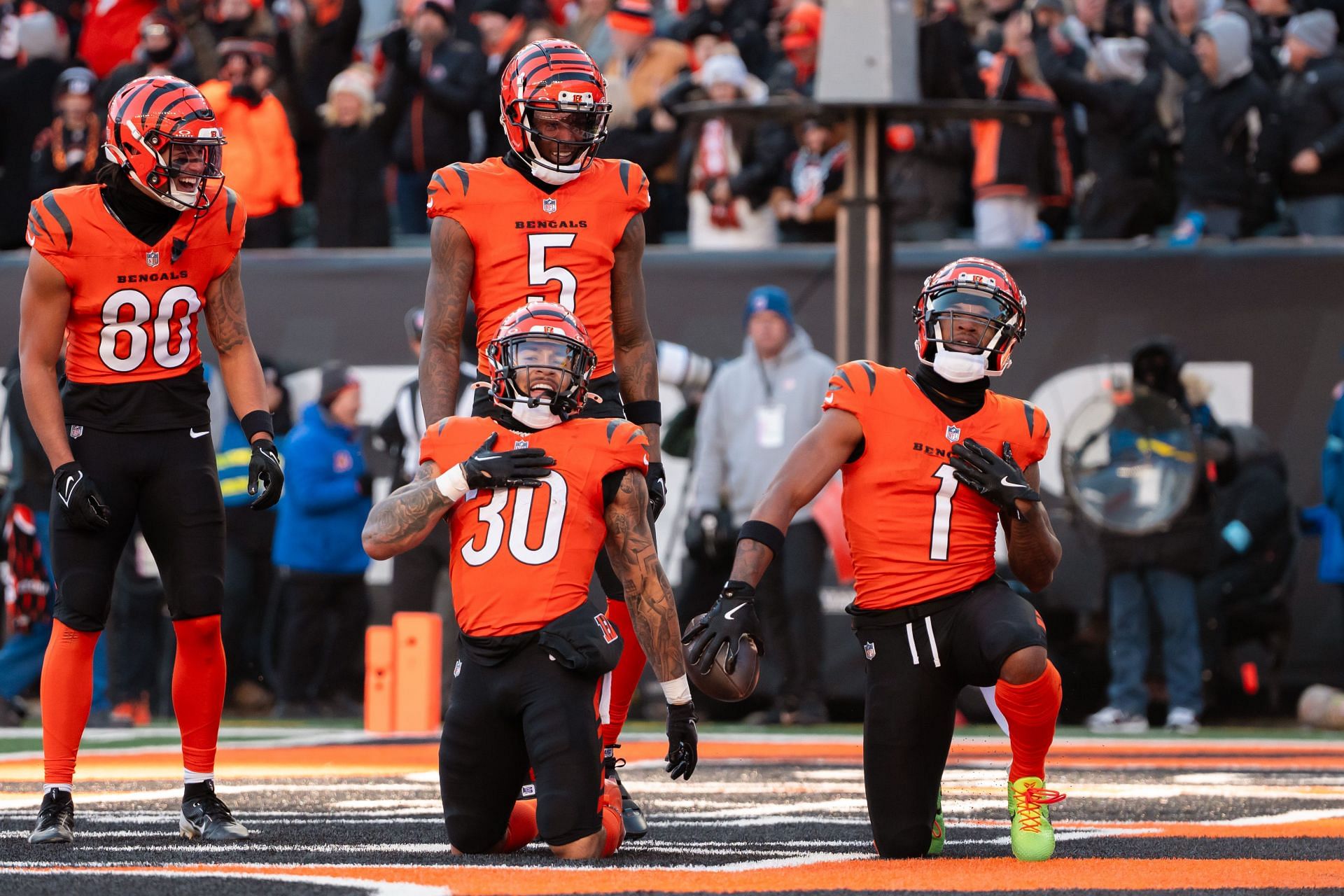 Week 14 MNF (image credit: getty)